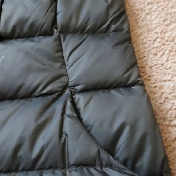 Lululemon Puffer Vest - Picture 3 of 6
